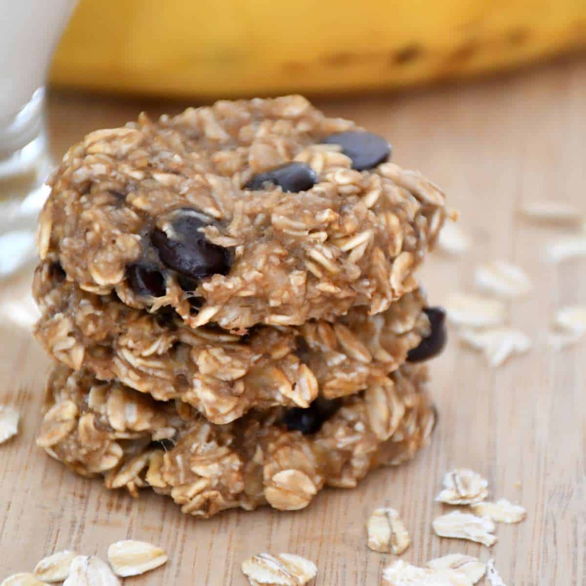 Biscuits tendres aux céréales d'avoine aux bananes et chocolat